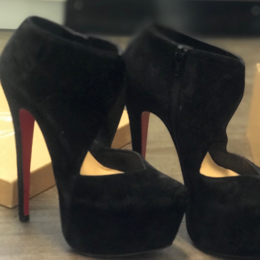 Christian louboutin heels size 36